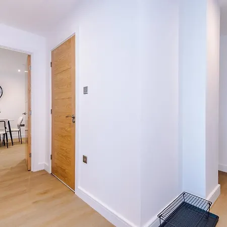 2 Bed 2 Bath Centre - Fast Wifi - Weekly & Monthly Leeds (West Yorkshire)